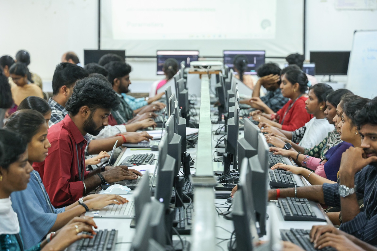 Hands-on Prompt Engineering training at MCET